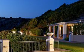 Villa Rhoe